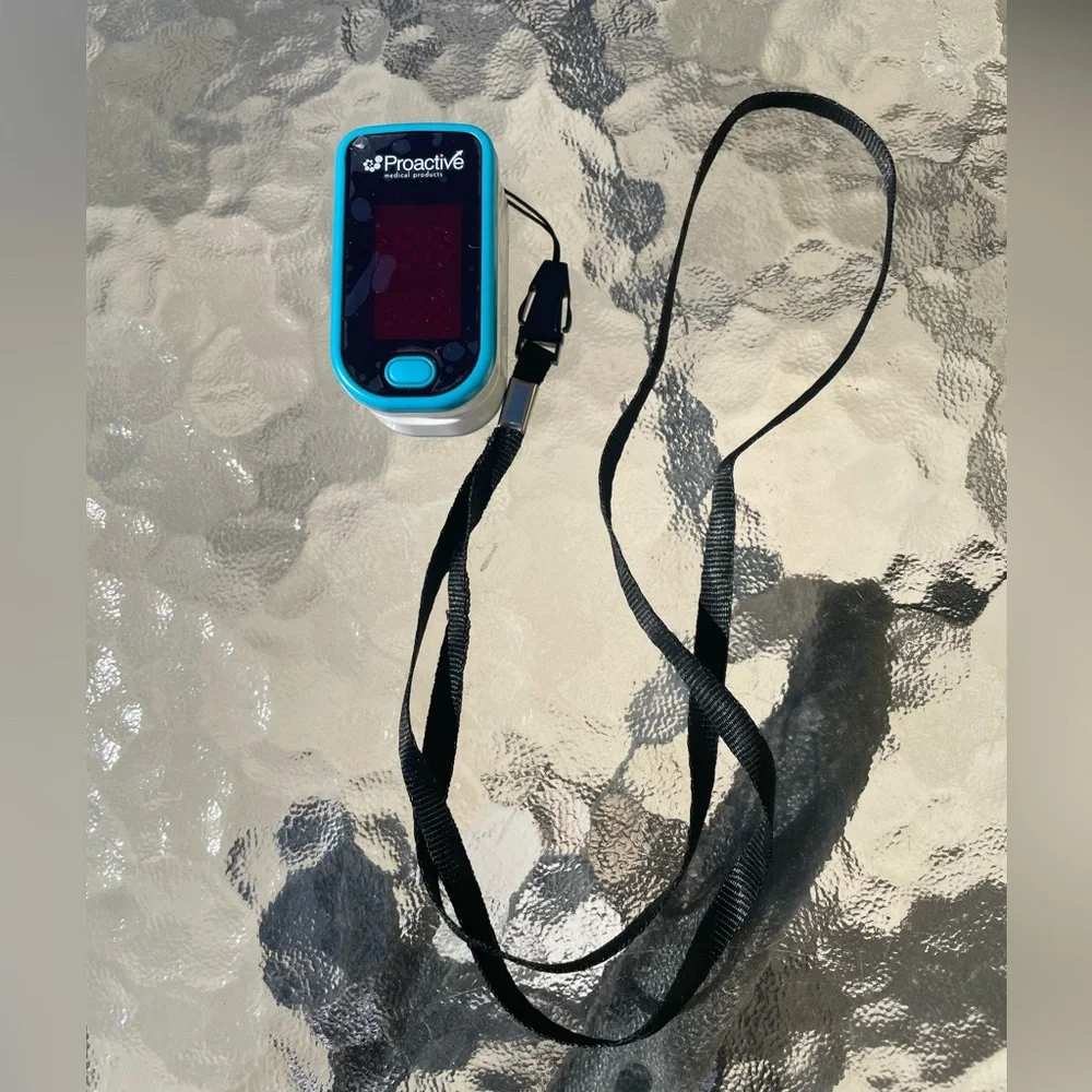 Proactive Blue Pulse Oximeter - Picture 2 of 4